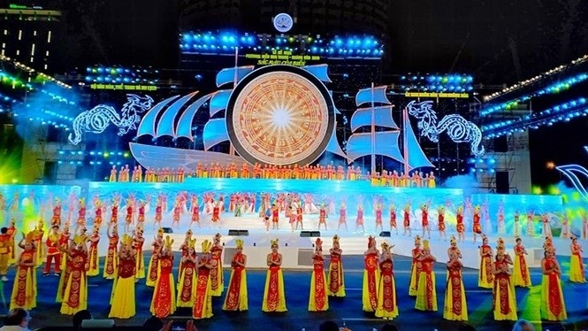 The festival features nearly 60 cultural, art, sporting and trade acivities as well as scientific seminars. (Photo: nongnghiep.vn)