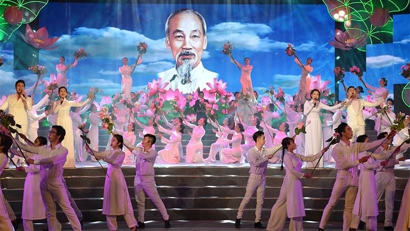The arts performance entitled "The Most Beautiful Name - Ho Chi Minh" 