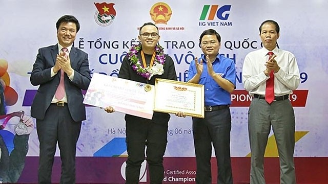 The first prize went to Tran Ngoc Anh Khoa from Hoa Sen University. (Photo: NDO/Linh Phan)