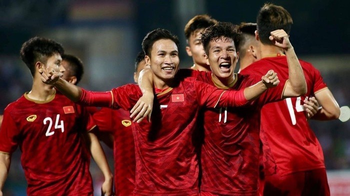 Vietnam's U-23 players celebrate their first goal