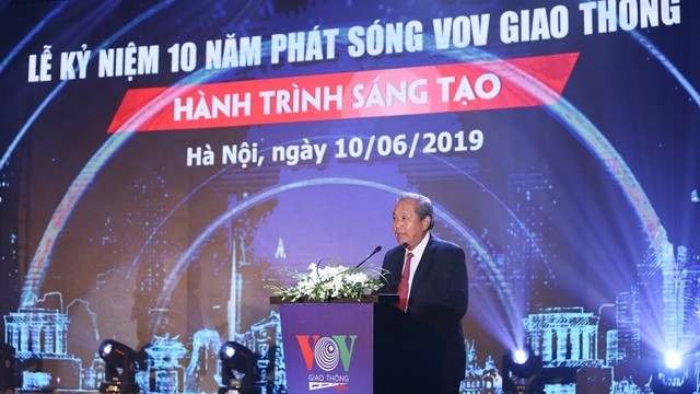 Deputy PM Truong Hoa Binh speaks during a ceremony to mark the 10th anniversary of VOV Traffic information channel, Hanoi, June 10, 2019. (Photo: VOV)