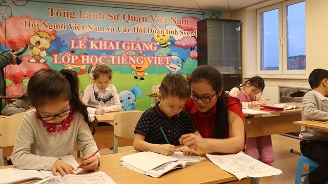 At the Vietnamese language class in Russia (Photo:Nam Dong)