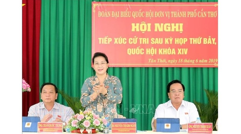 NA Chairwoman Nguyen Thi Kim Ngan speaks at the meeting. (Photo: VNA)