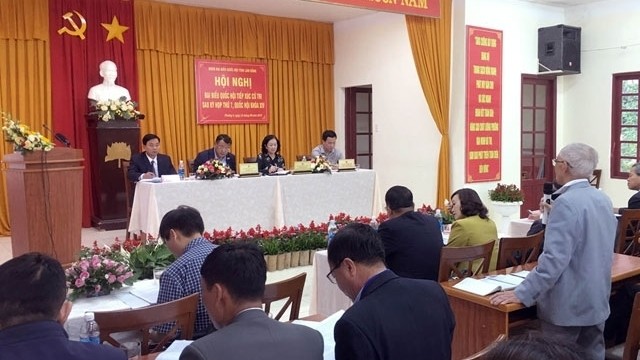 Politburo member Truong Thi Mai meets with voters in Da Lat city. 
