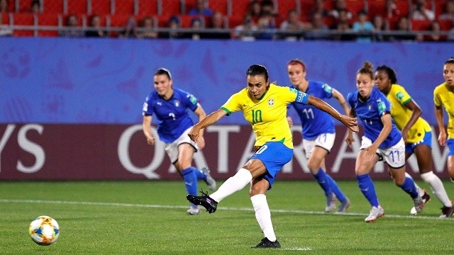 Brazil's Marta scores their first goal from the penalty spot - Women's World Cup - Group C - Italy v Brazil - Stade du Hainaut, Valenciennes, France - June 18, 2019. (Photo: Reuters)