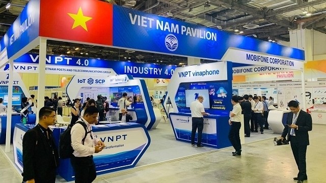 VNPT and MobiFone showcase their products at the ConnecTech Asia 2019 