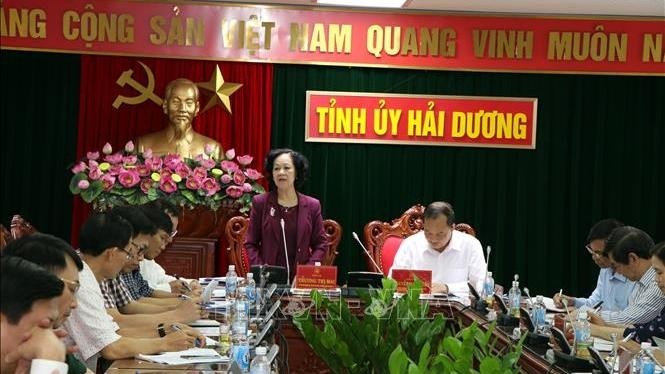 Politburo member Truong Thi Mai speaks at the session. (Photo: VNA)