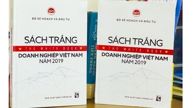 The first edition of the White Book on Vietnamese Businesses. (Photo: VOV)
