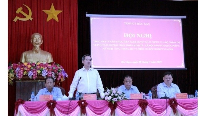 Politburo member Nguyen Van Binh speaks at the conference. (Photo: NDO/Tuan Son)