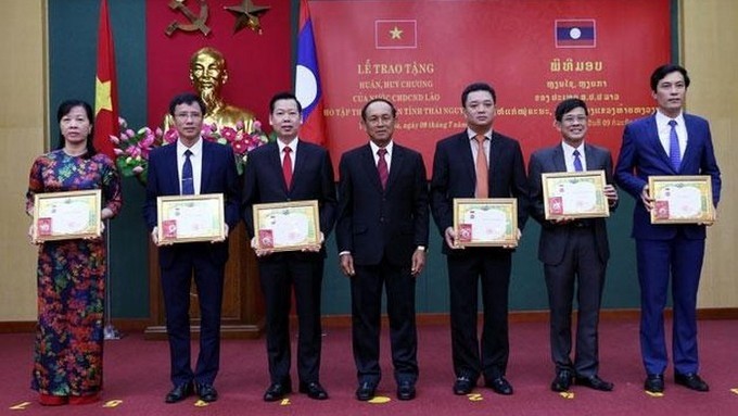 Six individuals are honoured at the ceremony. (Photo: NDO)