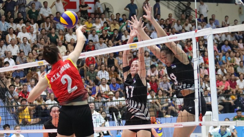 Vietnam beat New Zealand 3-0 after the opening ceremony. (Photo: Asian Volleyball)