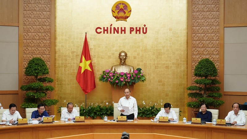 PM Nguyen Xuan Phuc speaks at the session. (Photo: VGP)