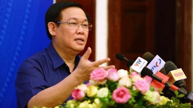 Deputy PM Vuong Dinh Hue speaks at the conference (Photo: CPV)