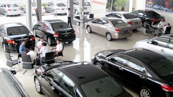 Vietnam imported US$1.72 billion worth of completely built cars in the first half of 2019. (Photo: Nha Dau tu)