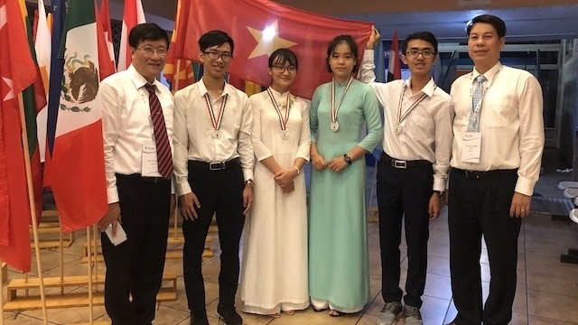 Vietnamese students at the 2019 International Biology Olympiad.