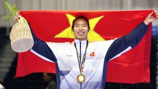 Ho Thi Thu Hien after taking bronze at the 16th Asian Karate Federation Senior Championships which closed on Sunday in Tashkent, Uzbekistan.  (Photo: baohatinh.vn)