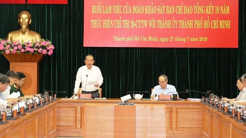 Deputy PM Truong Hoa Binh speaking at a working session with HCMC leaders (Photo: VGP)