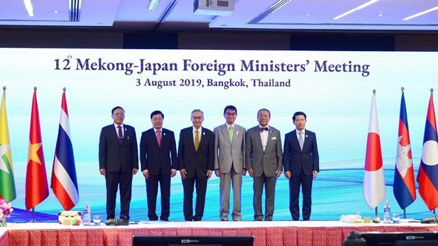 Deputy Prime Minister and Foreign Minister Pham Binh Minh (second from left) and other foreign ministers at 12th Mekong-Japan Foreign Ministers’ Meeting. (Photo: VNA)