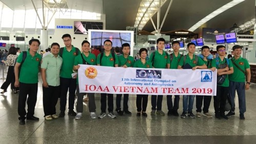 Members of the Vietnamese team at the International Olympiad on Astronomy and Astrophysics. (Photo: GDDT)