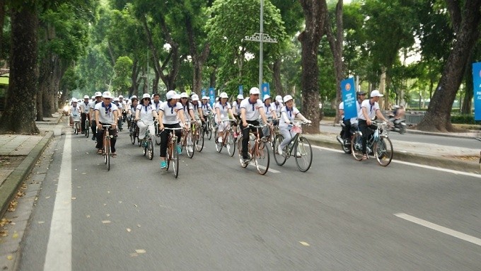 The ASEAN Family Day 2019 takes place with a variety of activities, including cycling, musical exchange and food. (Photo: VOV)