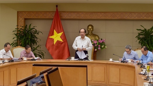 Minister and Chairman of the Government Office Mai Tien Dung speaking at the working session (Photo: VGP)