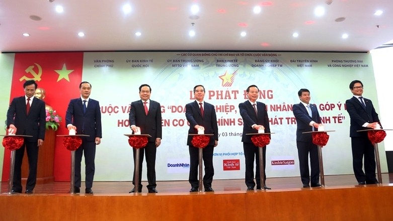At the launch ceremony for the campaign. (Photo: baodautu.vn)