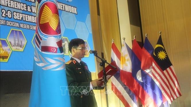 Major General Hoang Kim Phung speaks at the 7th APCN. (Photo: VNA)