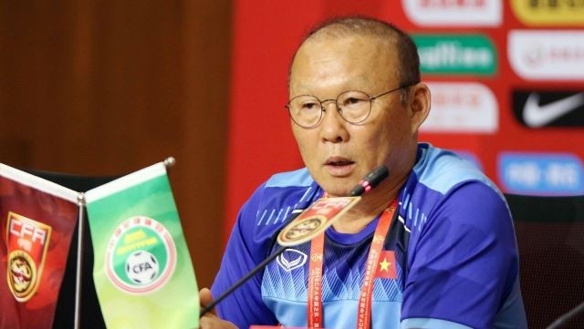 Vietnam U22’s coach Park Hang-seo speaks at the pre-match press brief. (Photo: Vietnam Football Federation)