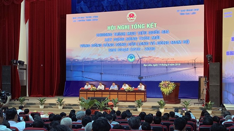 The conference to review the programme to build new rural areas in the southeast and Mekong Delta regions (Photo: VGP)