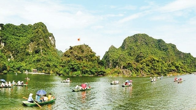 Trang An tourism complex is one of the top attractive destinations for tourists in Ninh Binh province. (Photo: NDO/XUAN LAM)