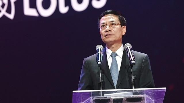 Minister of Information and Communication Nguyen Manh Hung