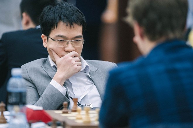 Vietnamese GM Le Quang Liem during the third-round match against Russia's Vladislav Artemiev. (Photo: Chess World Cup)