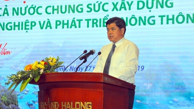 Deputy Minister of Agriculture and Rural Development Tran Thanh Nam spreaks at the conference. (Photo: baoquangninh.com.vn)