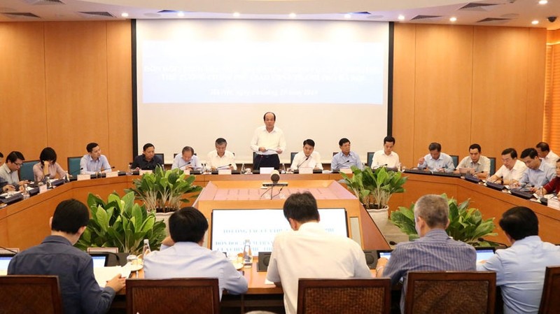 Minister and Chairman of the Government Office Mai Tien Dung speaking at the working session. (Photo:hanoimoi.com.vn)