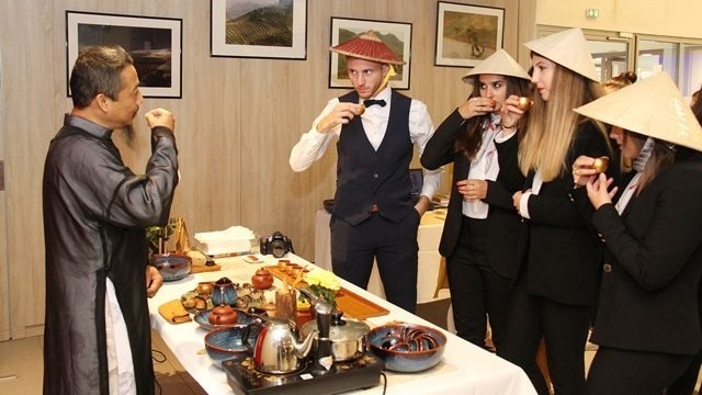 Visitors to the event introduced to Vietnam’s tea culture