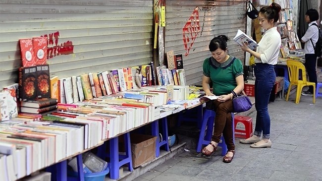Bookstores on Dinh Le Street have created unqiue cultural identities of the capital city. 