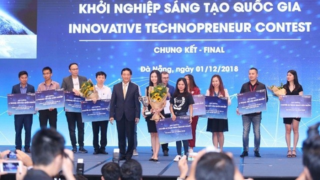 Start-ups join the 2018 National Innovative Technopreneur Contest finals. (Photo: Ha Noi Moi)