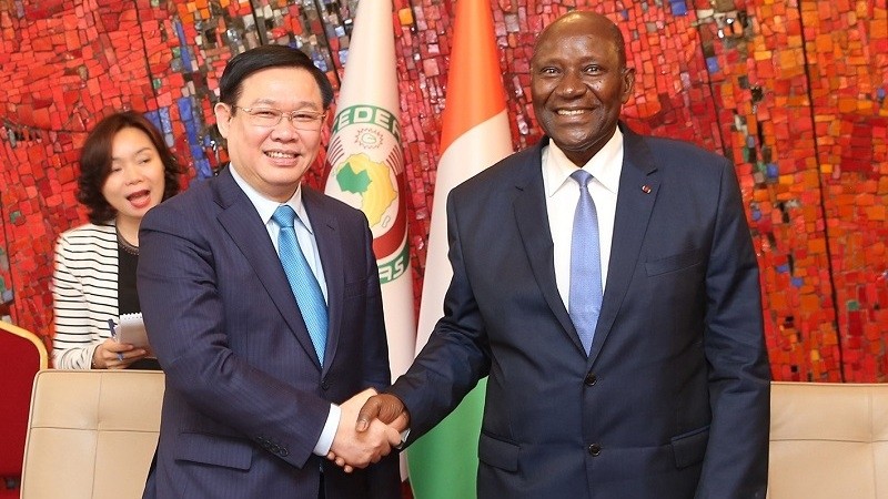 Deputy PM Vuong Dinh Hue and Vice President of Ivory Coast Daniel Kablan Duncan (Photo: VGP)