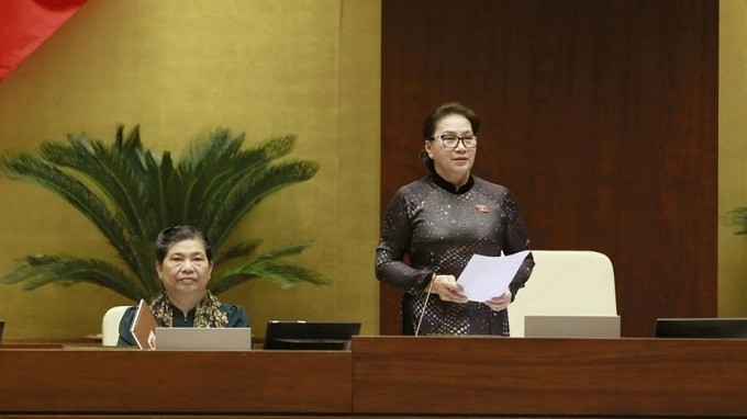 NA Chairwoman Nguyen Thi Kim Ngan (R) concludes the Q&A session. (Photo: NDO/Duy Linh)