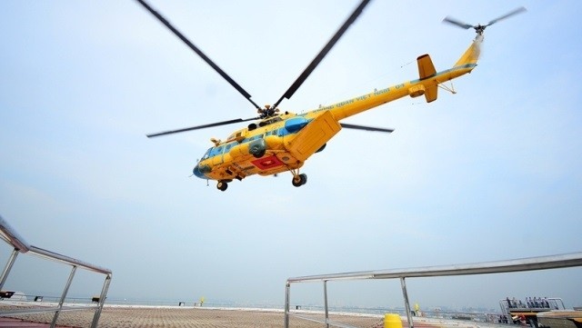 The first pilot air ambulance flight at the new heliport on the campus of the Military Hospital 175 on November 8, 2019. (Photo: qdnd.vn)