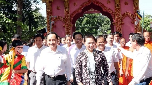 Chairwoman of the National Assembly Nguyen Thi Kim Ngan attends the great national solidarity festival in Tra Vinh province on November 17. (Photo: VNA)
