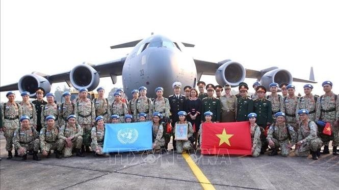 Send-off ceremony held for second group of peacekeeping field hospital No. 2 staff (Photo: VNA)