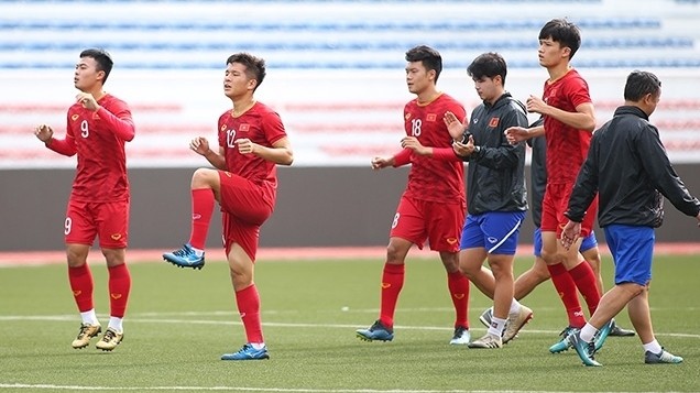 Vietnamese players back in training in preparation for their next key match against Indonesia U22s. (Photo: NDO/Minh Phu)