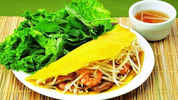 'Banh xeo’ (savoury filled pancakes) is a popular dish in the south and centre of Vietnam.