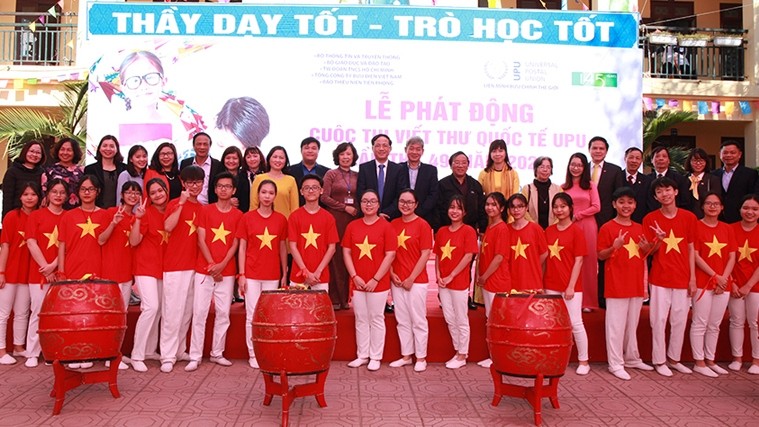 The UPU letter-writing competition launching ceremony at Thanh Cong School in Hanoi (Photo: MIC)