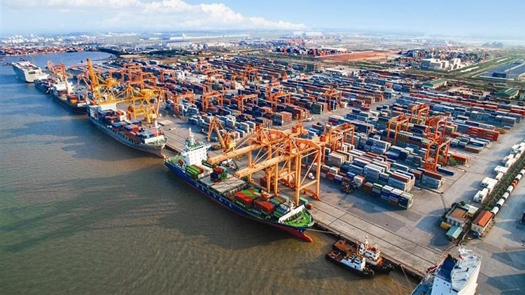 Vietnam reports an all-time high trade surplus of US$9.94 billion in 2019. (Illustrative image)