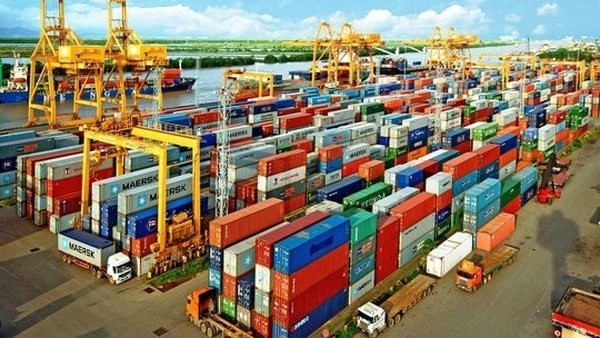 Vietnam's customs department contributed a record VND348 trillion (US$15 billion) to the State budget. (Illustrative image)