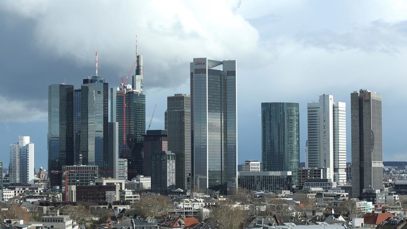 The financial district with Germany's Deutsche Bank and Commerzbank is pictured in Frankfurt, Germany, March 18, 2019. (Photo: Reuters) 