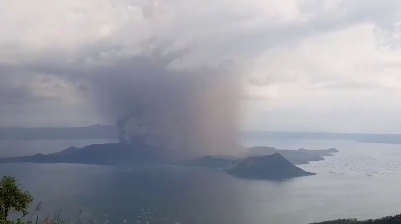 A view of the Taal volcano eruption seen from Tagaytay, Philippines January 12, 2020 in this still image taken from social media video. (Photo: Agencies)