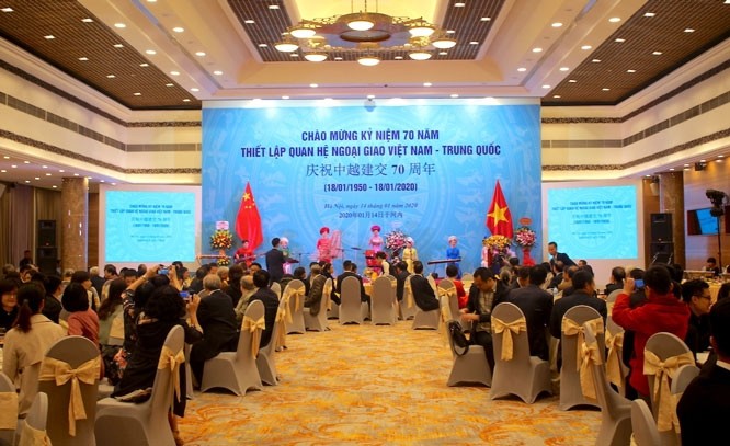 A general view of the reception marking the 70th anniversary of Vietnam-China diplomatic ties. (Photo: Hanoimoi)